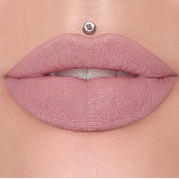 Funeral Parlor New in Box Jeffree Star Velvet Trap Lipstick Baby Pink - Picture 2 of 3